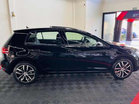 VOLKSWAGEN-GOLF-1.4 TSI HIGHLINE 16V GASOLINA 4P AUTOMÁTICO VOLKSWAGEN-GOLF-2014