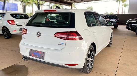 VOLKSWAGEN-GOLF-2014