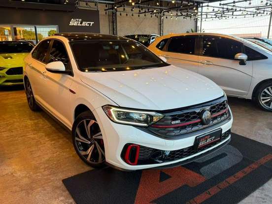 VOLKSWAGEN-JETTA-2022