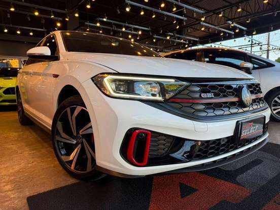 VOLKSWAGEN-JETTA-2022