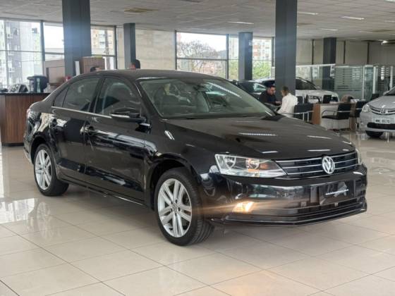 VOLKSWAGEN JETTA 2.0 TSI HIGHLINE 211CV GASOLINA 4P TIPTRONIC