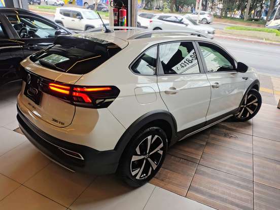 VOLKSWAGEN-NIVUS-1.0 200 TSI TOTAL FLEX HIGHLINE AUTOMÁTICO VOLKSWAGEN-NIVUS-2023
