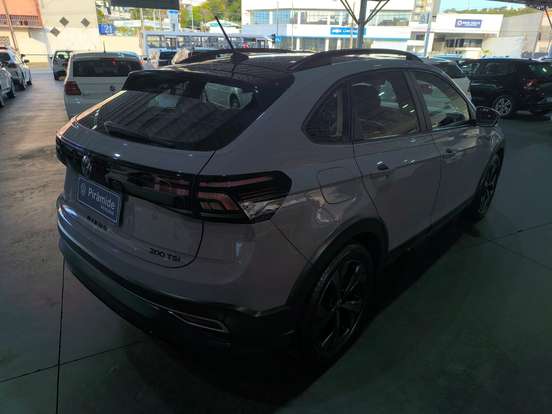 VOLKSWAGEN-NIVUS-1.0 200 TSI TOTAL FLEX HIGHLINE AUTOMÁTICO VOLKSWAGEN-NIVUS-2023