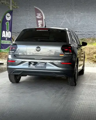 VOLKSWAGEN-POLO-2023