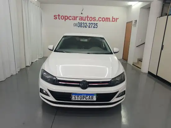 VOLKSWAGEN-POLO-2019