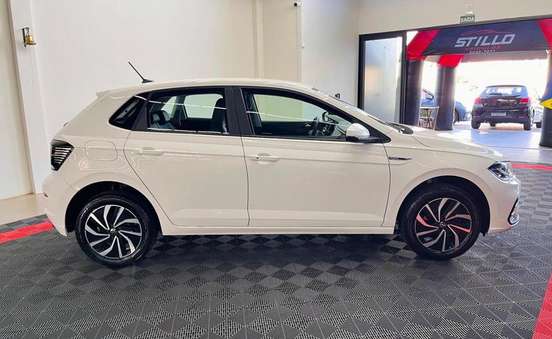 VOLKSWAGEN-POLO-1.0 170 TSI HIGHLINE AUTOMÁTICO VOLKSWAGEN-POLO-2024