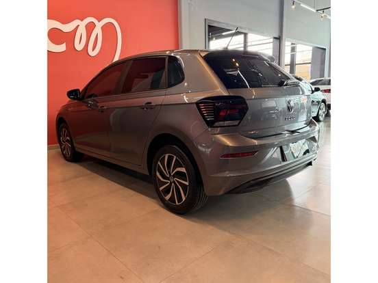 VOLKSWAGEN-POLO-1.0 170 TSI HIGHLINE AUTOMÁTICO VOLKSWAGEN-POLO-2023