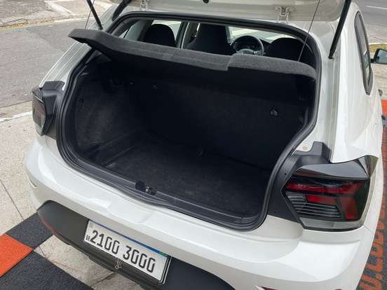 VOLKSWAGEN-POLO-2024