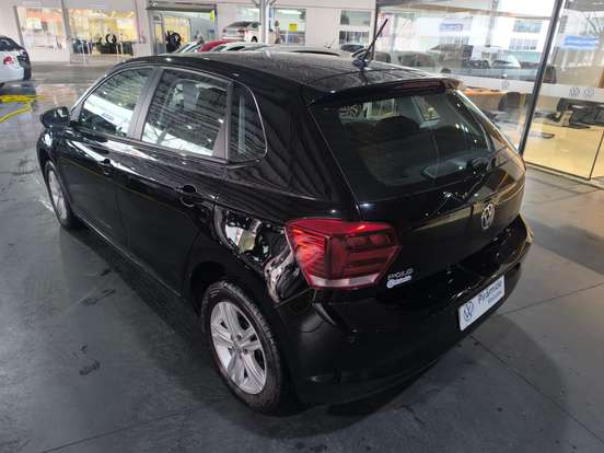 VOLKSWAGEN-POLO-2020