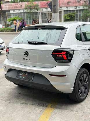VOLKSWAGEN-POLO-2025