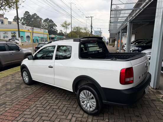 VOLKSWAGEN-SAVEIRO-2023