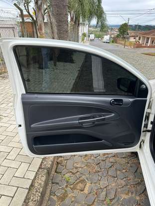 VOLKSWAGEN-SAVEIRO-2021