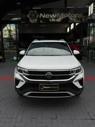 VOLKSWAGEN-TAOS-2023