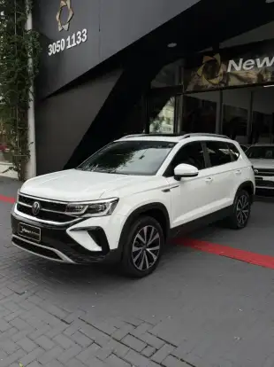 VOLKSWAGEN-TAOS-2023