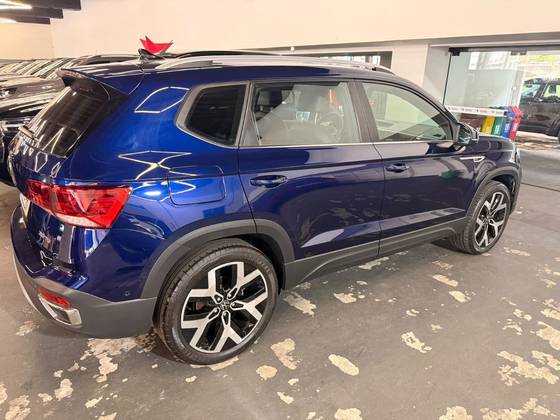 VOLKSWAGEN TAOS 1.4 250 TSI TOTAL FLEX HIGHLINE AUTOMÁTICO