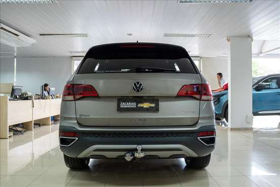 VOLKSWAGEN-TAOS-2025