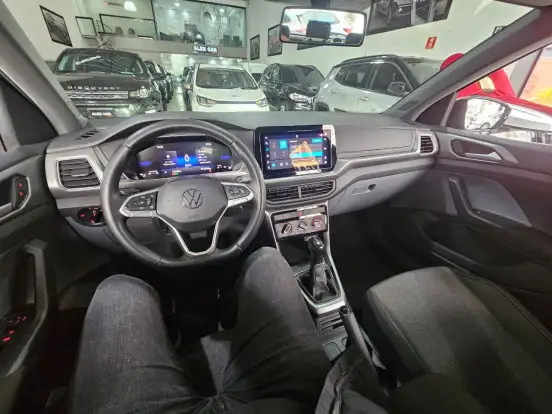 VOLKSWAGEN-T-CROSS-2024