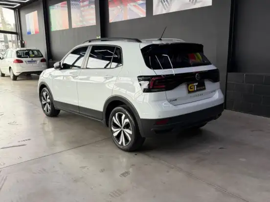 VOLKSWAGEN-T-CROSS-1.0 200 TSI TOTAL FLEX AUTOMÁTICO VOLKSWAGEN-T-CROSS-2022