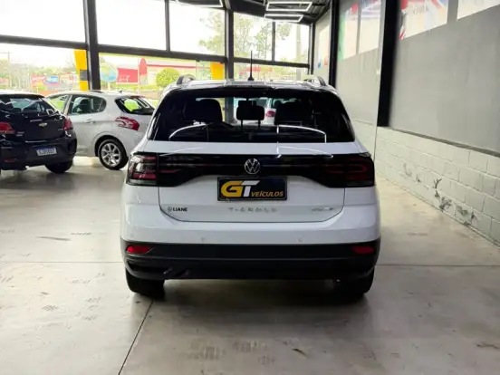 VOLKSWAGEN-T-CROSS-1.0 200 TSI TOTAL FLEX AUTOMÁTICO VOLKSWAGEN-T-CROSS-2022