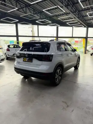 VOLKSWAGEN-T-CROSS-2022