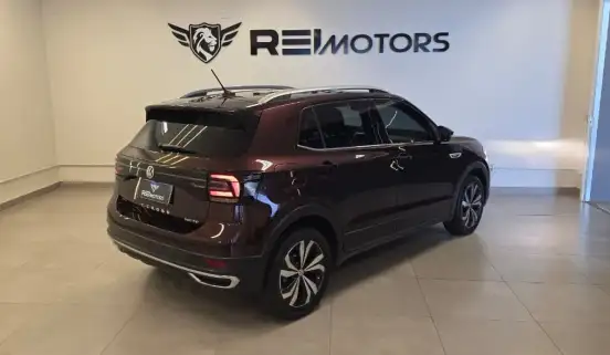 VOLKSWAGEN-T-CROSS-2021