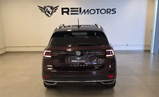 VOLKSWAGEN-T-CROSS-2021