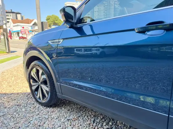 VOLKSWAGEN-T-CROSS-1.4 250 TSI TOTAL FLEX HIGHLINE AUTOMÁTICO VOLKSWAGEN-T-CROSS-2020
