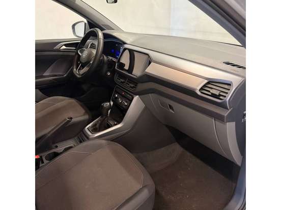 VOLKSWAGEN-T-CROSS-2022