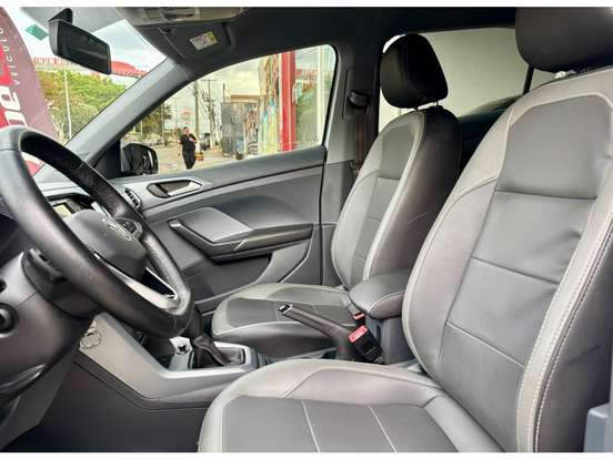 VOLKSWAGEN-T-CROSS-2022