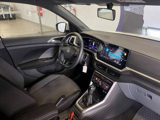 VOLKSWAGEN-T-CROSS-2025