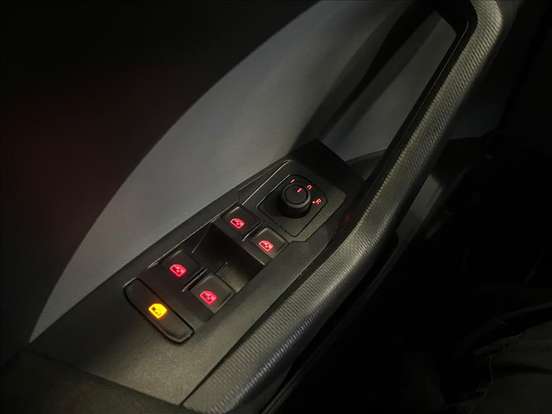 VOLKSWAGEN-T-CROSS-2025