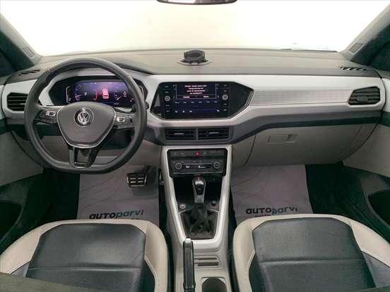 VOLKSWAGEN-T-CROSS-2020