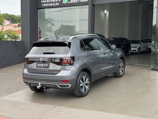 VOLKSWAGEN-T-CROSS-2020