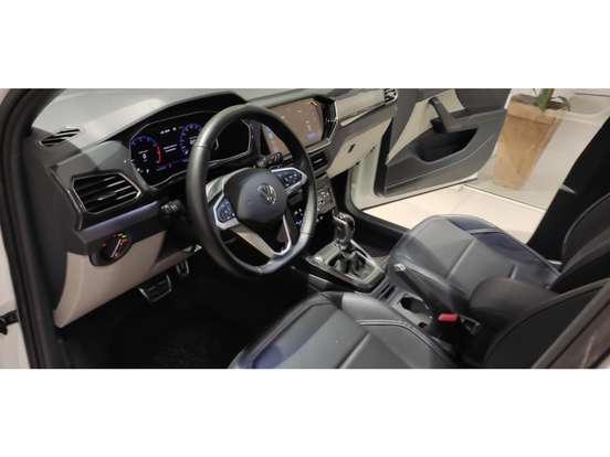 VOLKSWAGEN-T-CROSS-1.4 250 TSI TOTAL FLEX HIGHLINE AUTOMÁTICO VOLKSWAGEN-T-CROSS-2024