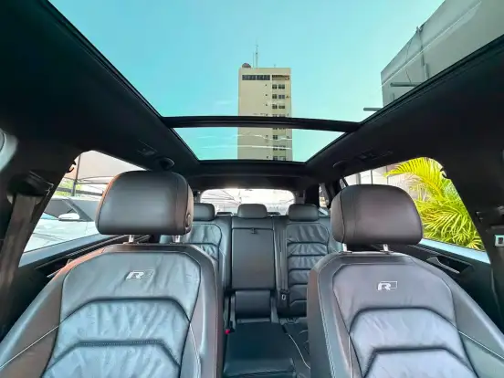 VOLKSWAGEN-TIGUAN-2021