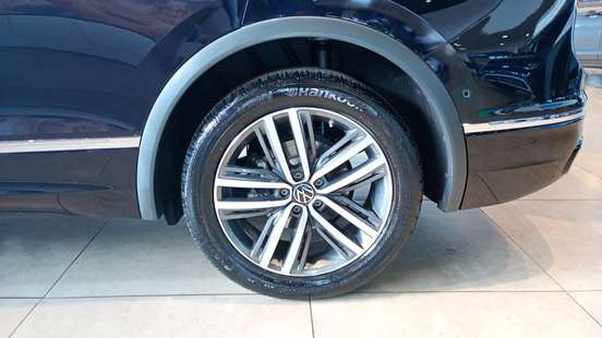 VOLKSWAGEN-TIGUAN-2024