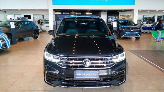 VOLKSWAGEN-TIGUAN-2.0 300 TSI GASOLINA ALLSPACE R-LINE AUTOMÁTICO VOLKSWAGEN-TIGUAN-2024