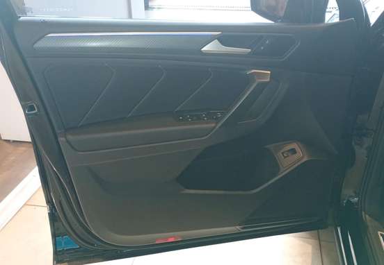 VOLKSWAGEN-TIGUAN-2024