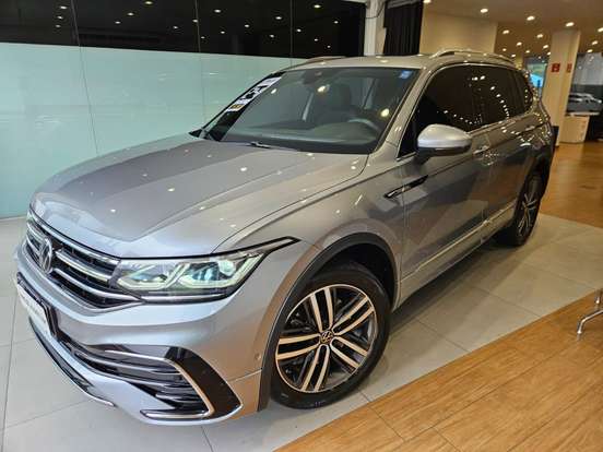 VOLKSWAGEN-TIGUAN-2023