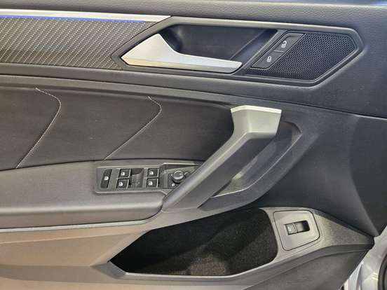 VOLKSWAGEN-TIGUAN-2.0 300 TSI GASOLINA ALLSPACE R-LINE AUTOMÁTICO VOLKSWAGEN-TIGUAN-2023