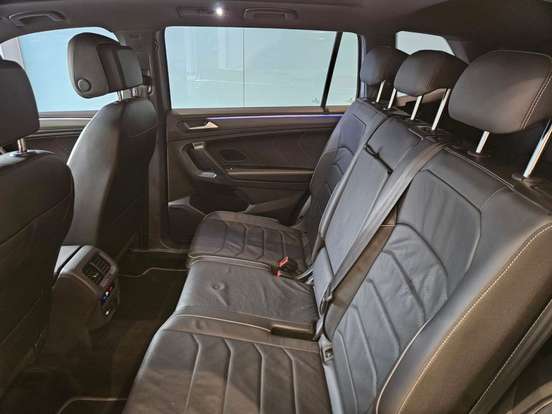 VOLKSWAGEN-TIGUAN-2023