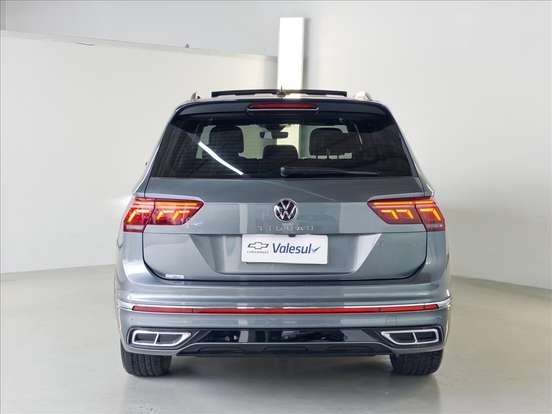 VOLKSWAGEN-TIGUAN-2024