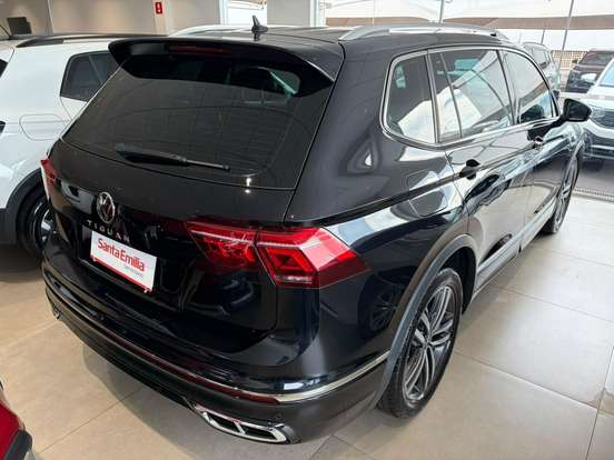 VOLKSWAGEN-TIGUAN-2.0 300 TSI GASOLINA ALLSPACE R-LINE AUTOMÁTICO VOLKSWAGEN-TIGUAN-2023