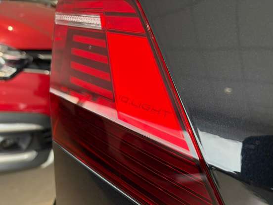 VOLKSWAGEN-TIGUAN-2023