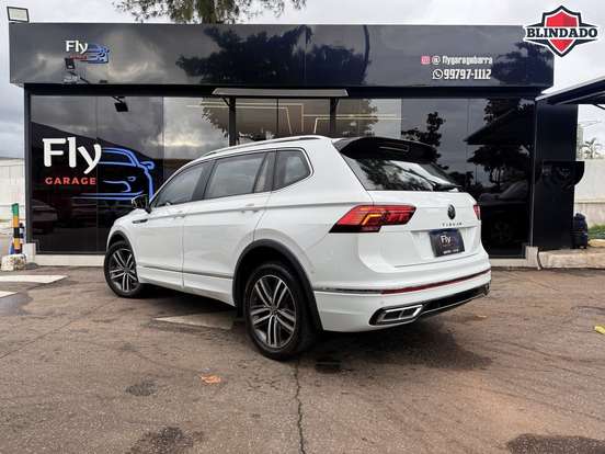 VOLKSWAGEN-TIGUAN-2024