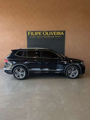 VOLKSWAGEN-TIGUAN-2019