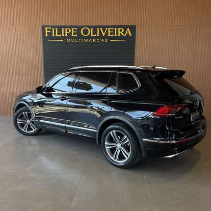 VOLKSWAGEN-TIGUAN-2019