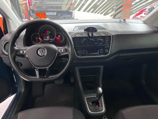 VOLKSWAGEN-UP-2017