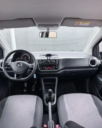 VOLKSWAGEN-UP-2018