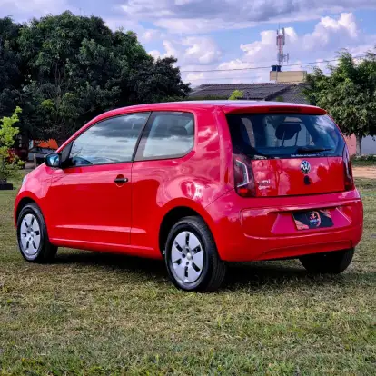 VOLKSWAGEN-UP-2015